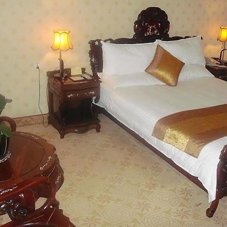 Huaqiao Hotel Linhai Buitenkant foto