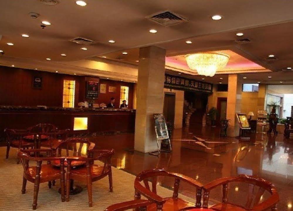 Huaqiao Hotel Linhai Buitenkant foto